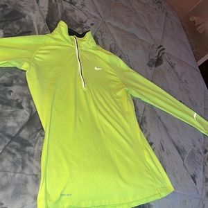 Nike Woman’s Dri-Fit 1/4 Zip